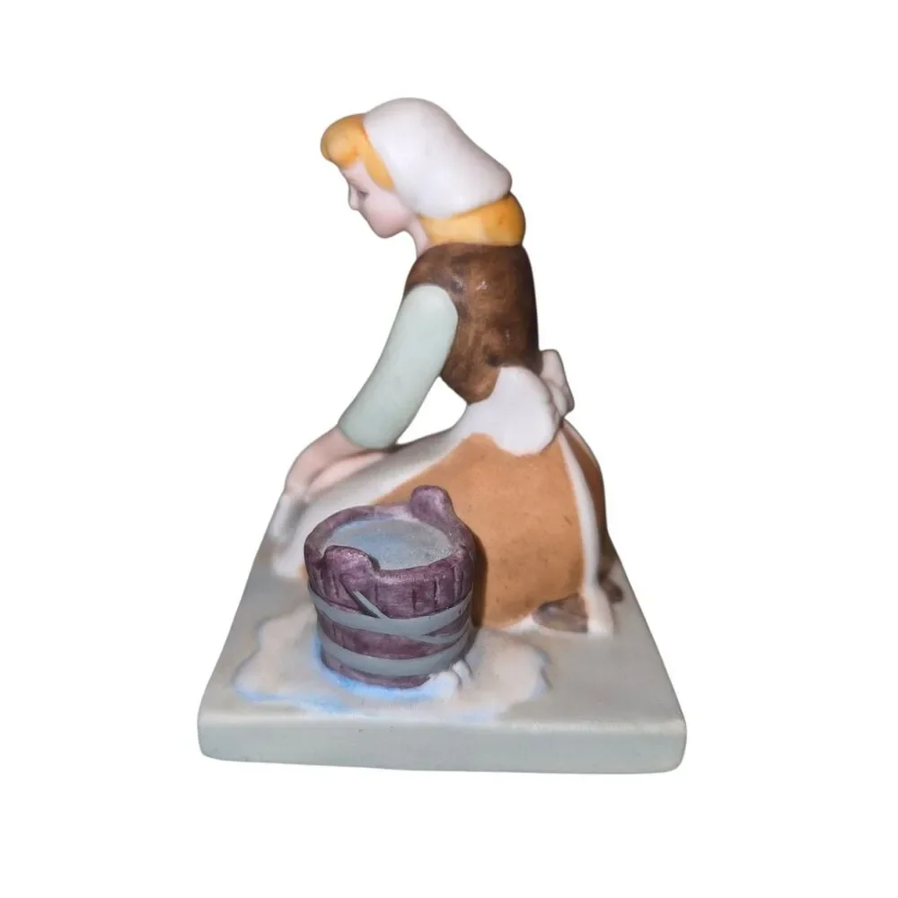 Vintage Disney Cinderella Scullery Maid Porcelain Figurine 2.5” Rare Collectible